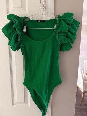Zara Green Ruffle Sleeve Bodysuit